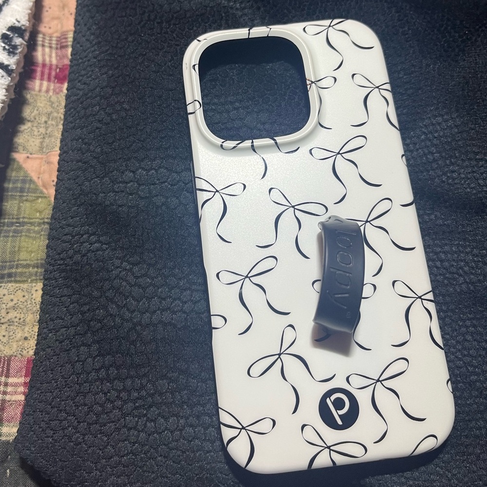 Loopy black bows case  IPhone 16 Pro 6.3”